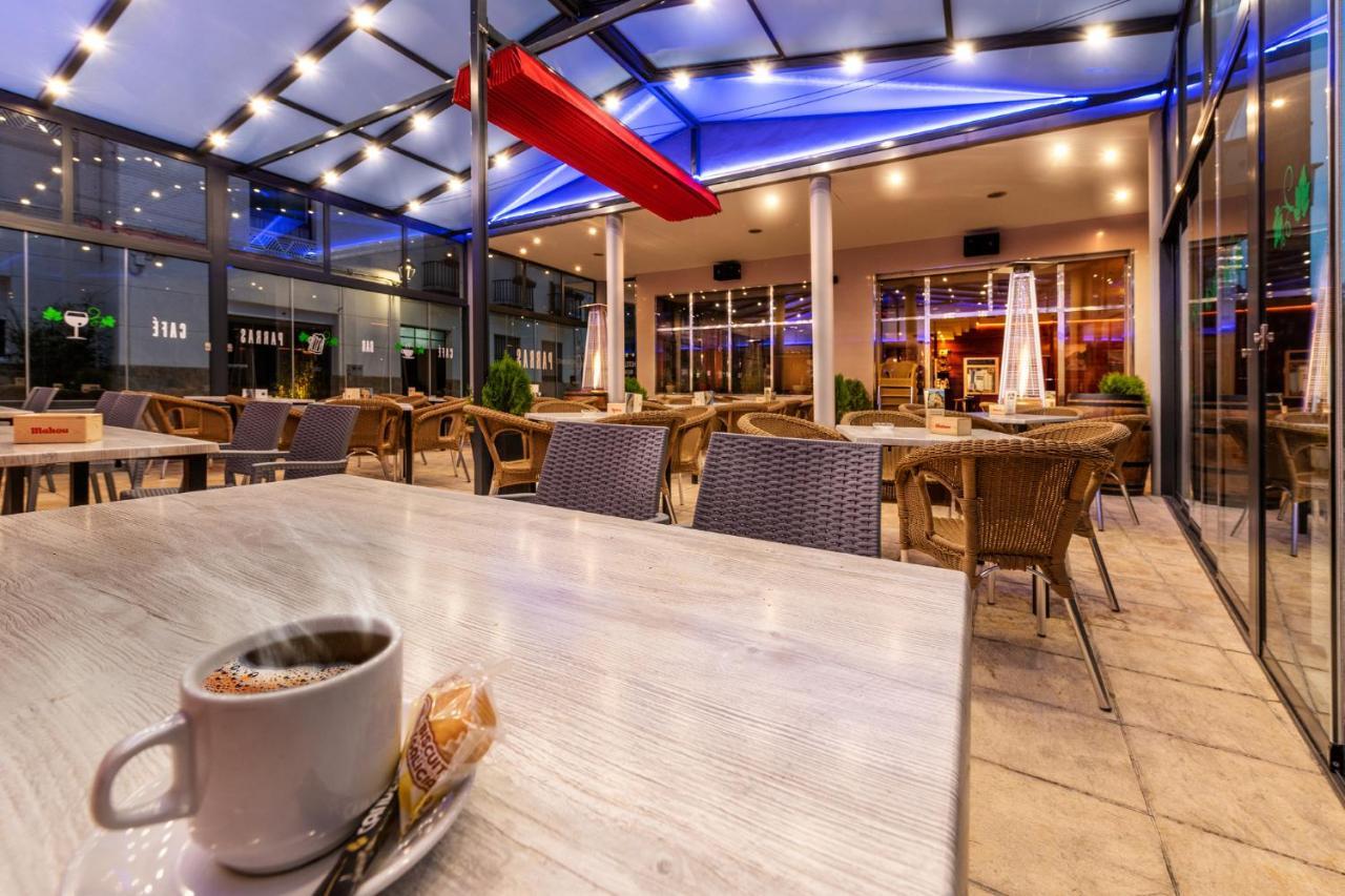 Hotel Parras ארנדילו מראה חיצוני תמונה