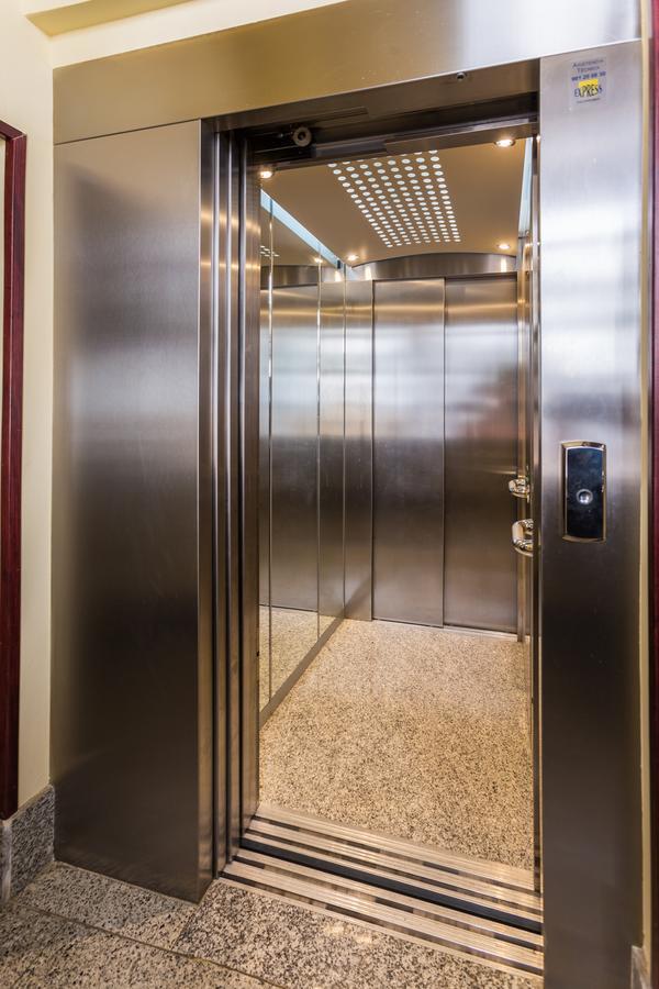 Hotel Parras ארנדילו מראה חיצוני תמונה